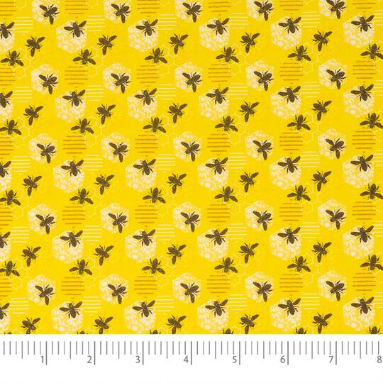SINGER Honey Bee Gnomes Cotton Fabric Bundle